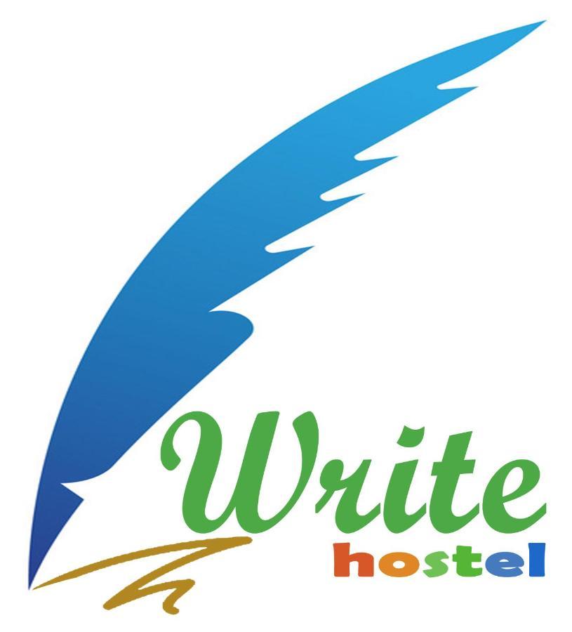 Write Hostel Batununggul Bagian luar foto